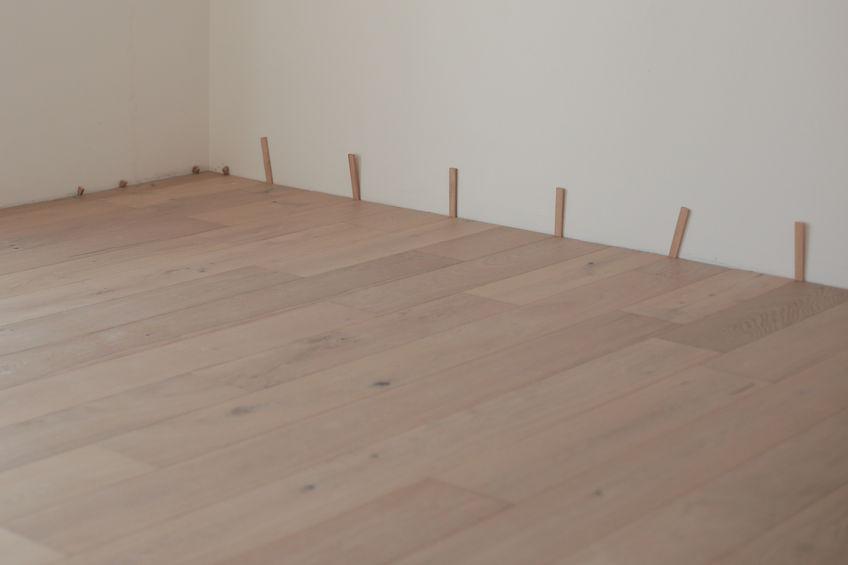 schild verkwistend erts Planken houten vloer leggen | Vloer leggen instructie | Klusvraagbaak